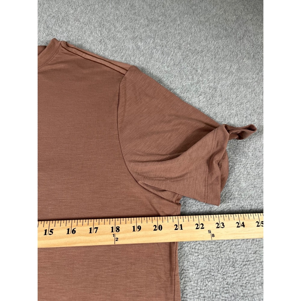 Vuori Mens Strato Tech Tee Size Large Performance Mahogany Mauve Brown Gym Shirt - Picture 4 of 6